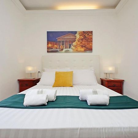 Romulus Rooms Luaran gambar