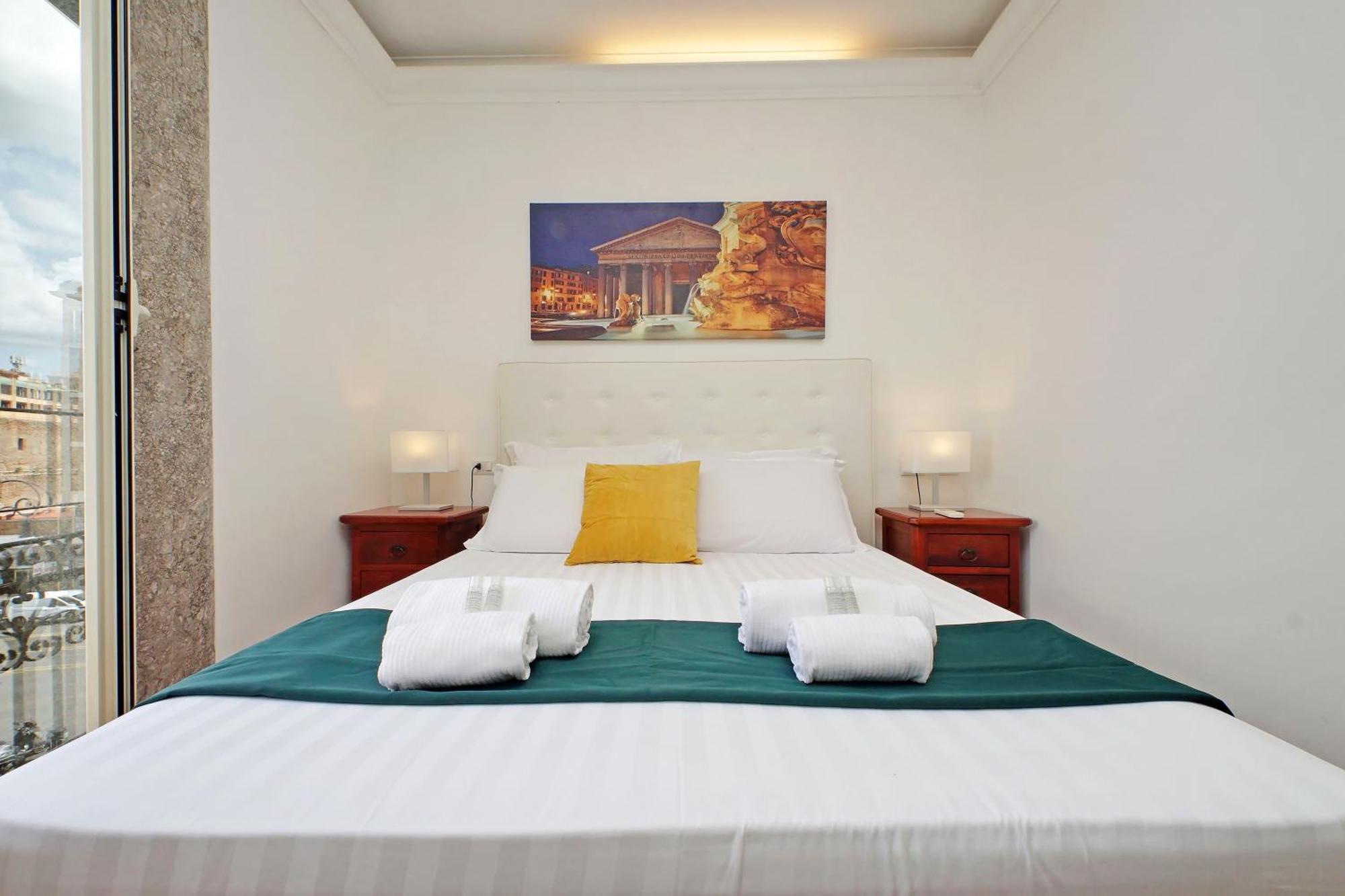 Romulus Rooms Luaran gambar