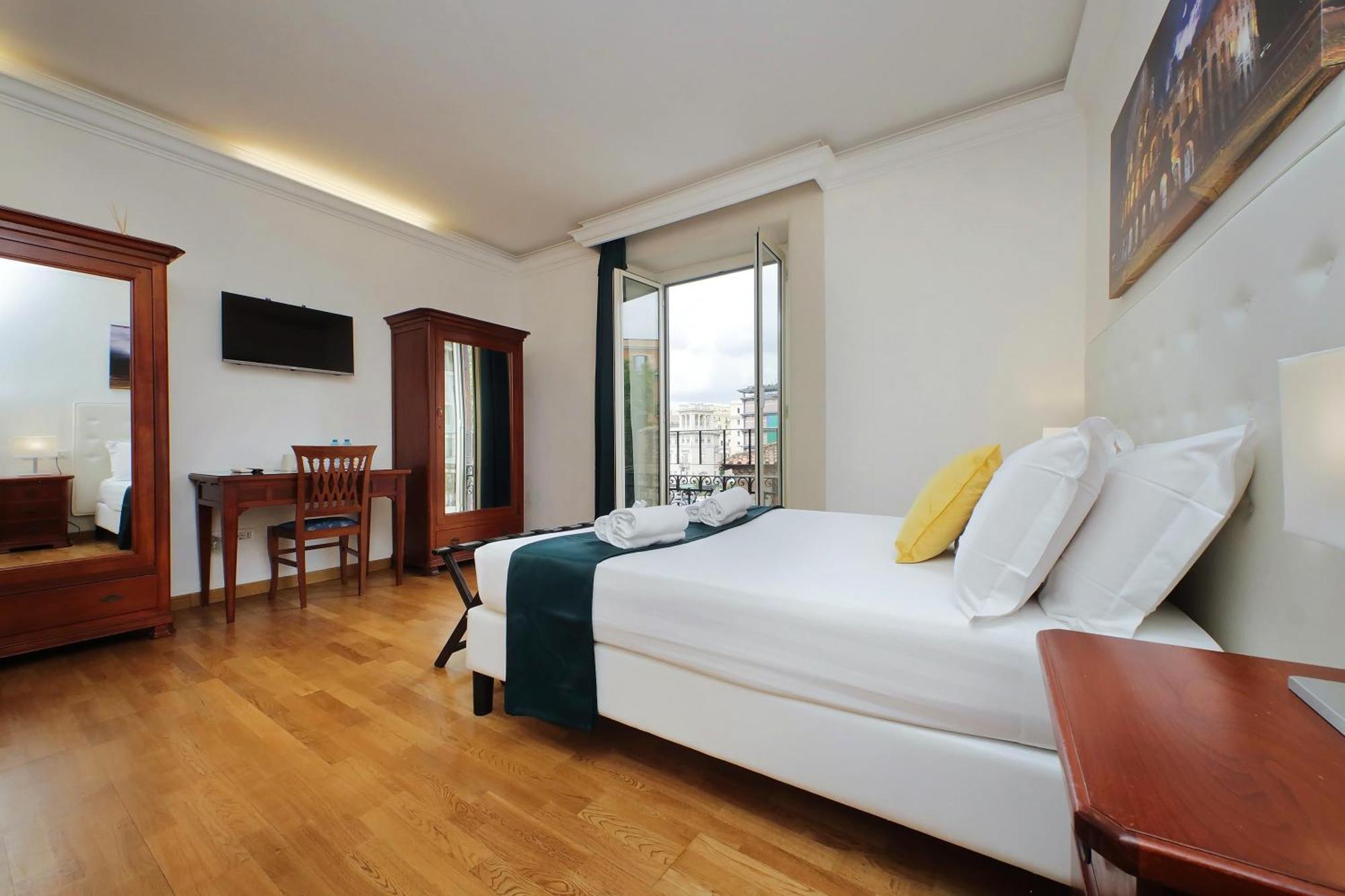 Romulus Rooms Luaran gambar