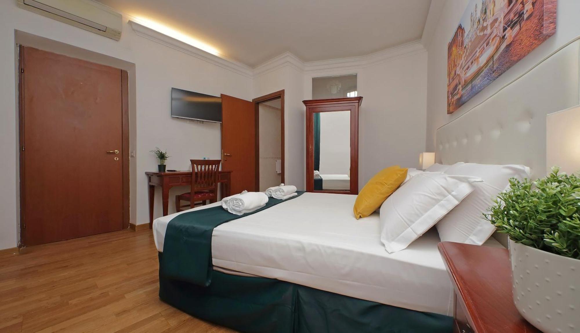 Romulus Rooms Luaran gambar